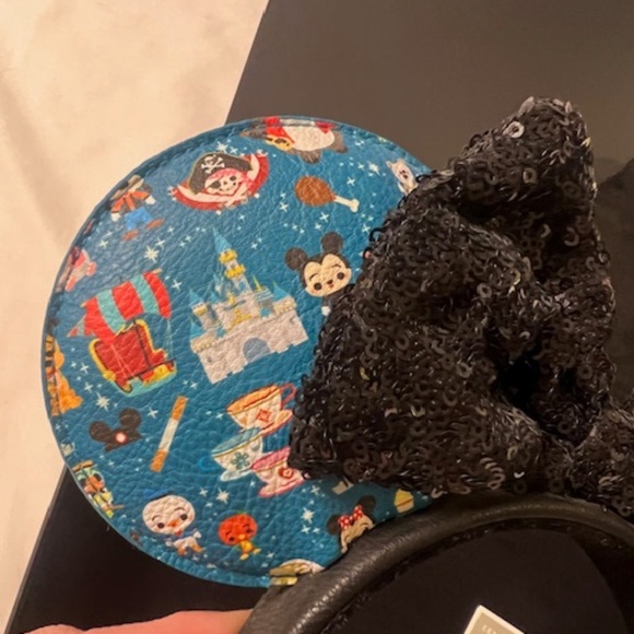 Disney Parks Minnie Ear Headband by Loungefly – Limited Release main image 4